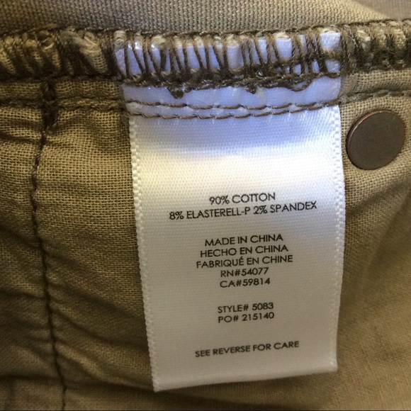 CAbi Skinny Ditsy Floral Print Green Jeans 5083 - Picture 6 of 7